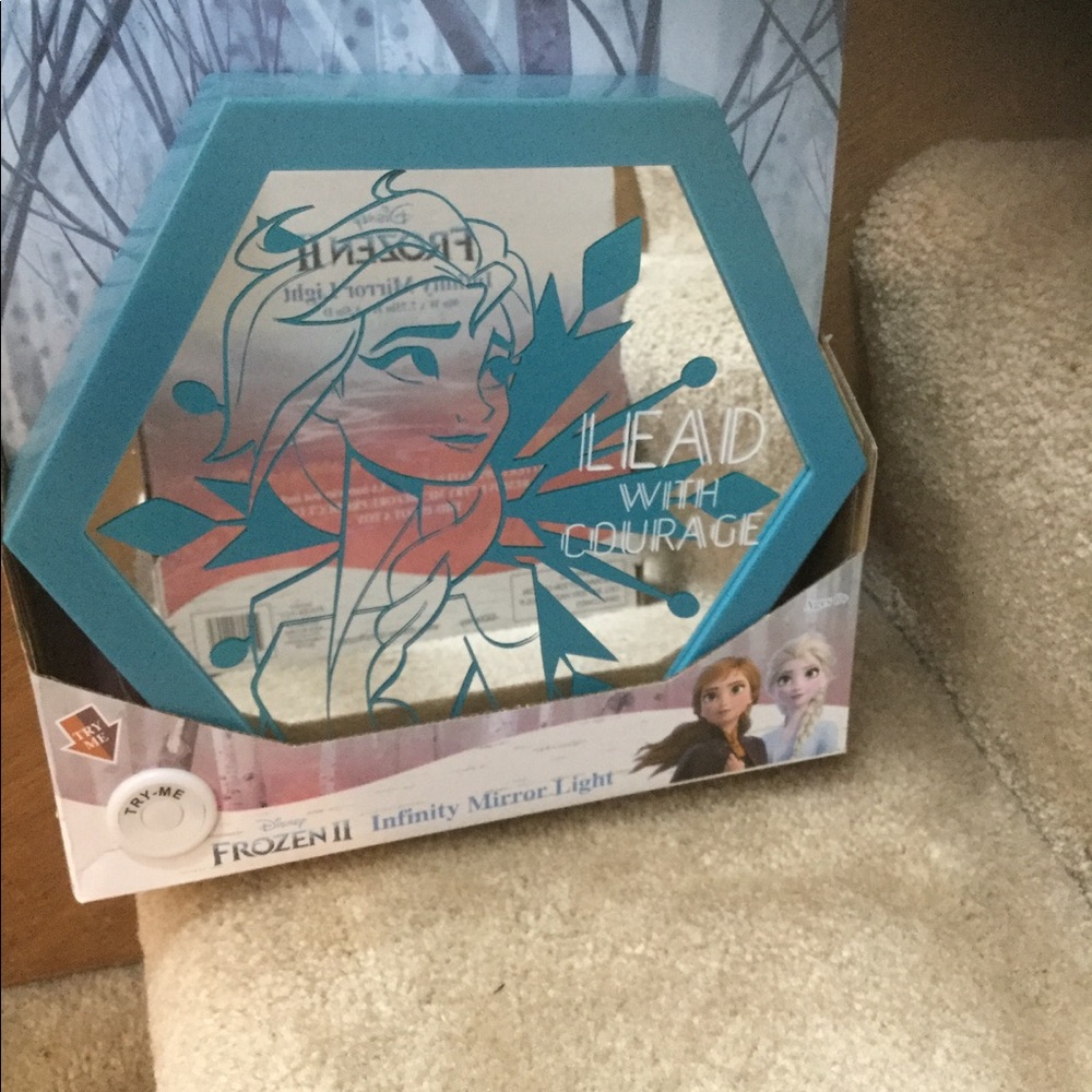 New Elsa Infinity Mirror that lights up